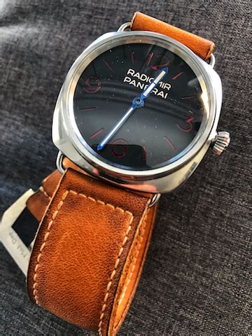 Vintage Homage 1941 Ref. 3646 Bloody Radiomir Dial Panerai 